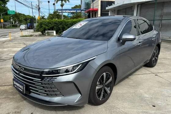 BYD KING 1.5 DM-I PHEV GS AUTOMÁTICO BYD KING 1.5 DM-I PHEV GS AUTOMÁTICO